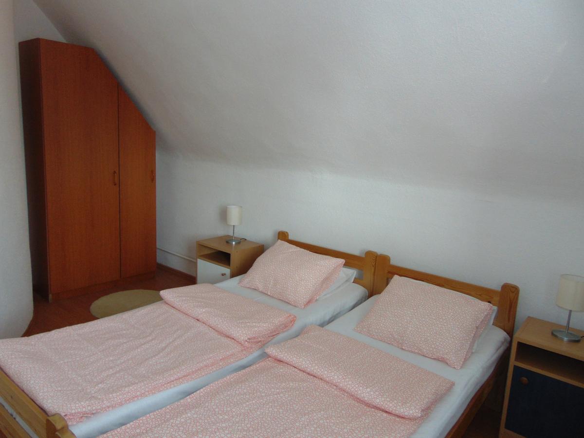Csevi Apartmanhaz Mezokovesd Luaran gambar